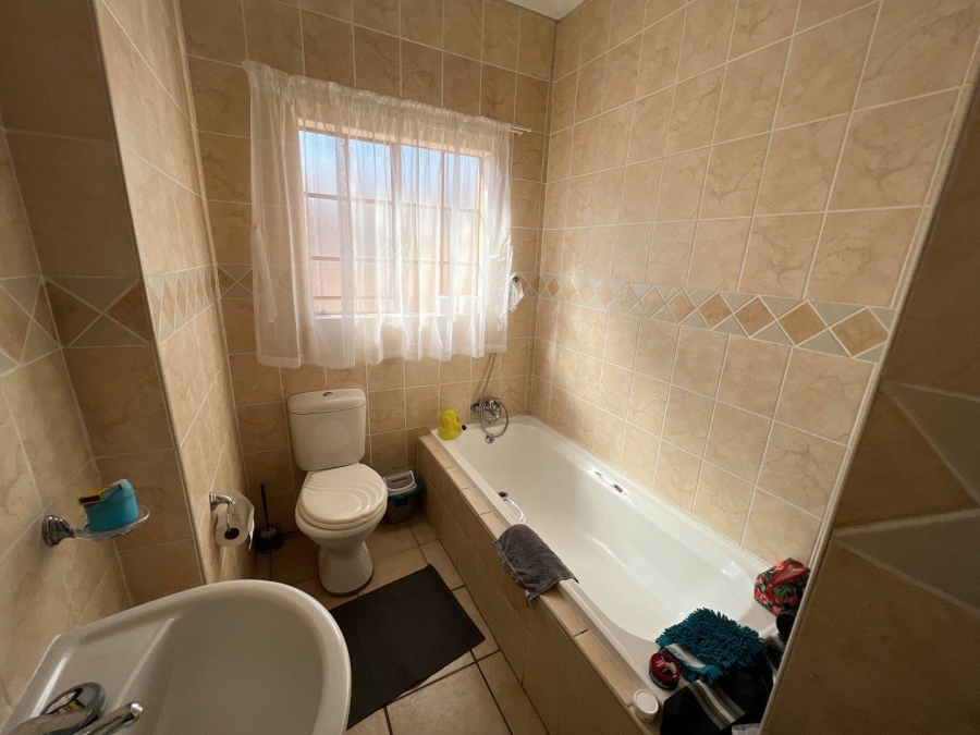 2 Bedroom Property for Sale in Die Bult North West